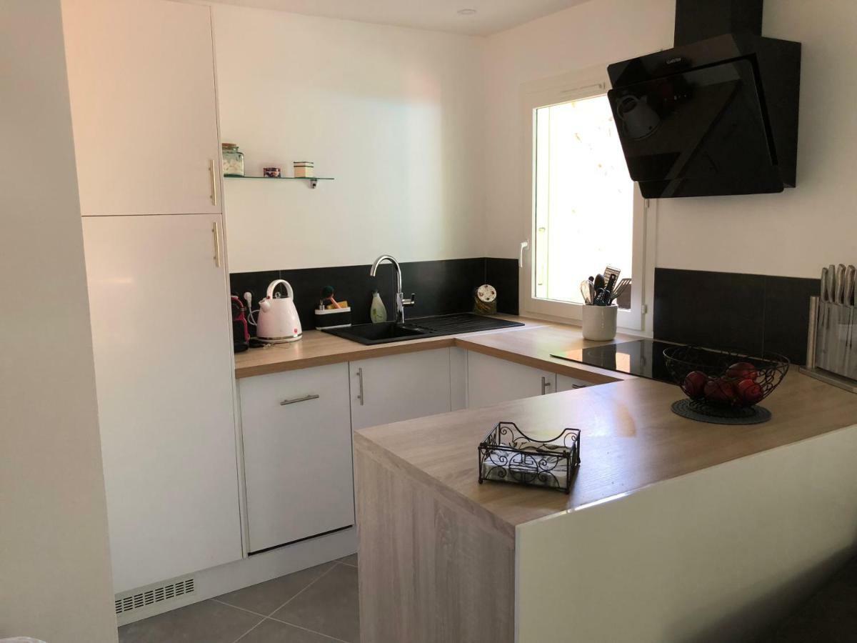 Mazet « Domaine De La Pinede » Apartment Льо Лаванду Екстериор снимка